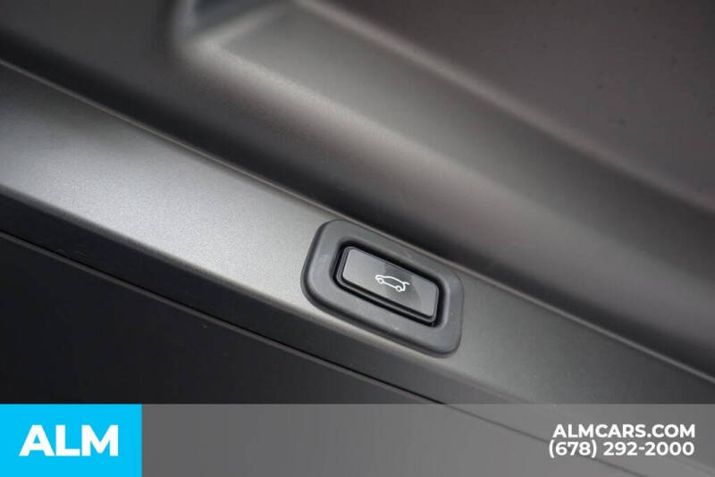 2023 Land Rover Range Rover P400 SE