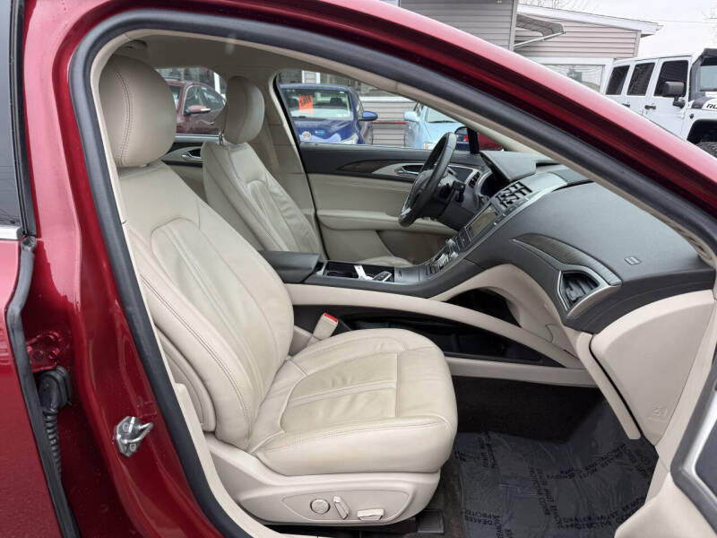 2017 Lincoln MKZ Select