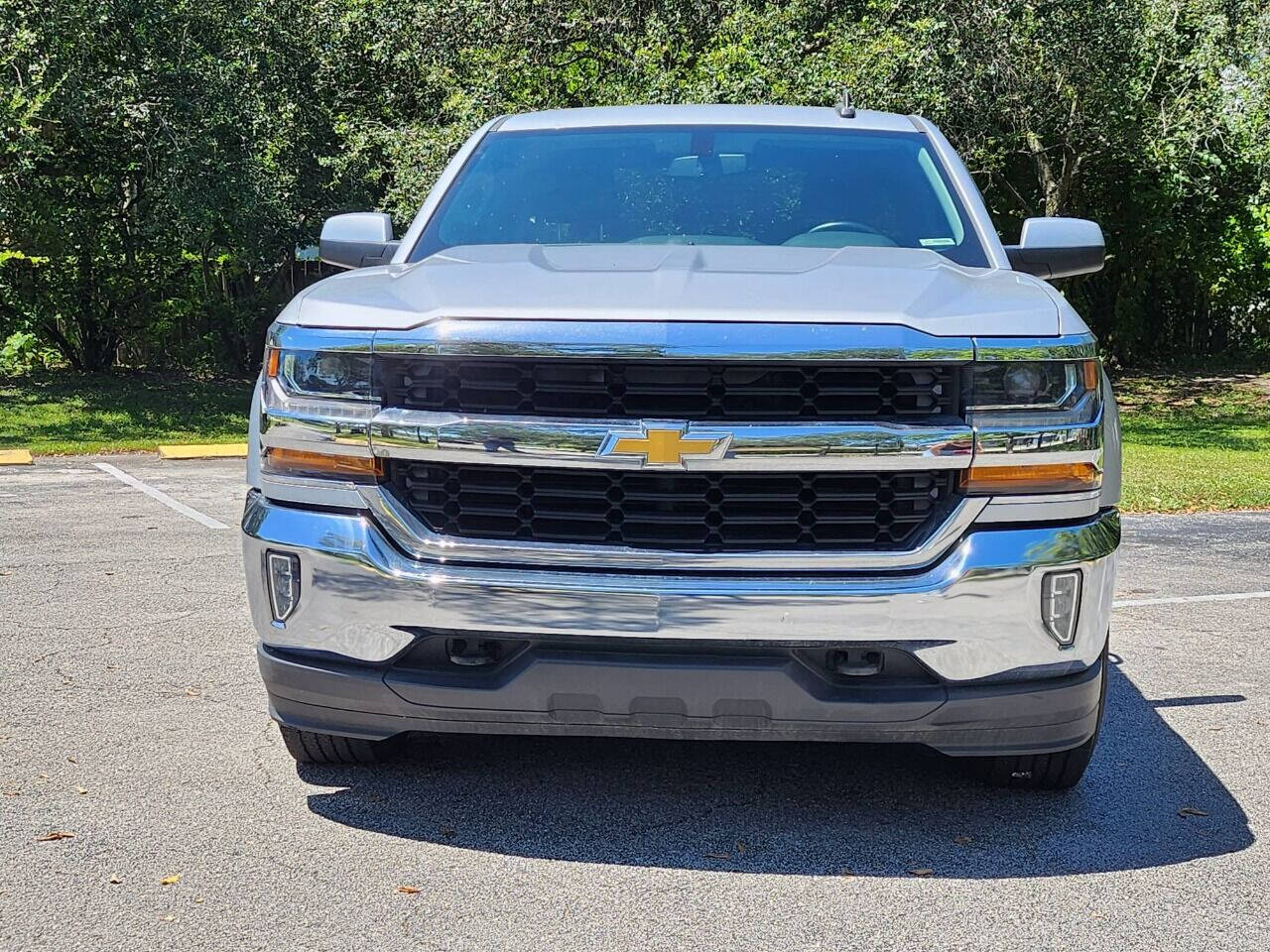 2017 CHEVROLET Silverado Pickup - $28,995