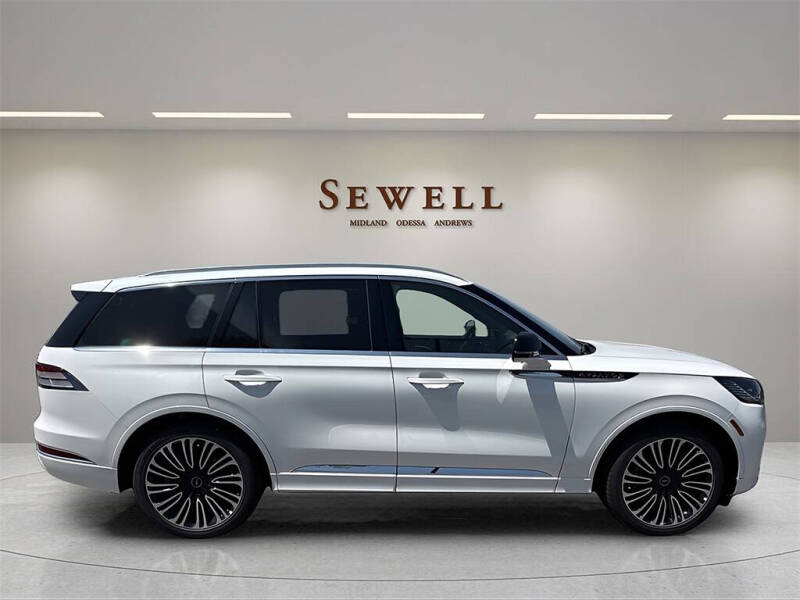 2025 Lincoln Aviator Black Label