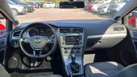 2015 Volkswagen Golf SportWagen