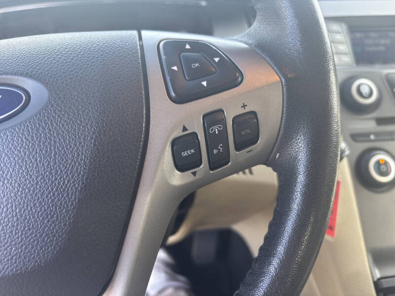 2014 Ford Taurus SEL