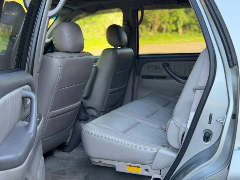 2005 Toyota Sequoia Limited