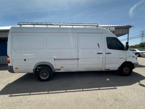 2005 Dodge Sprinter for sale at BG MOTOR CARS in Naperville IL