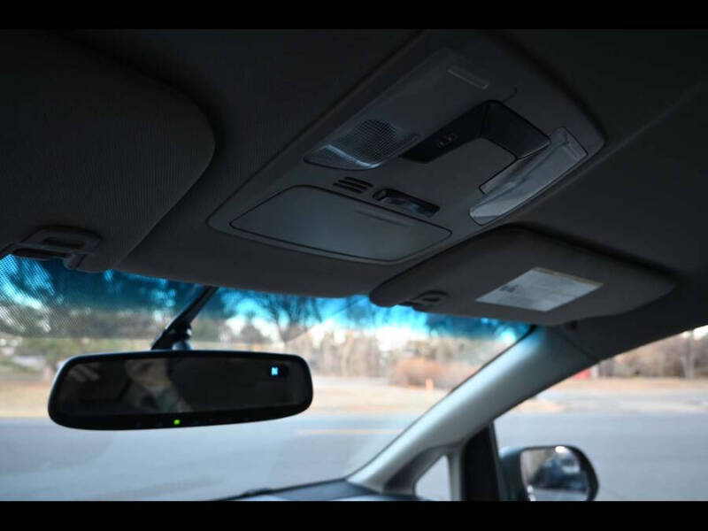 2015 Toyota Sienna LE Mobility 7-Passenger