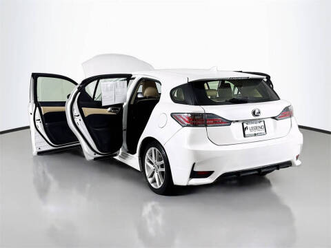 2017 Lexus CT 200h