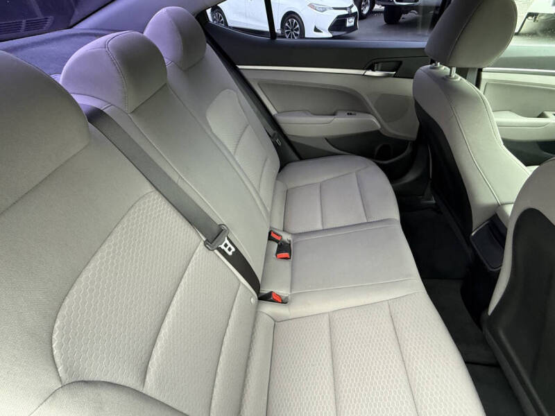 2020 Hyundai Elantra