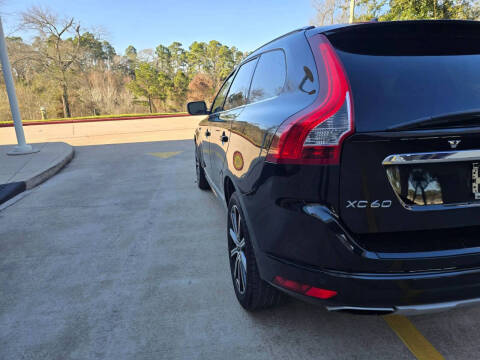 2016 Volvo XC60 T5 Drive-E Platinum