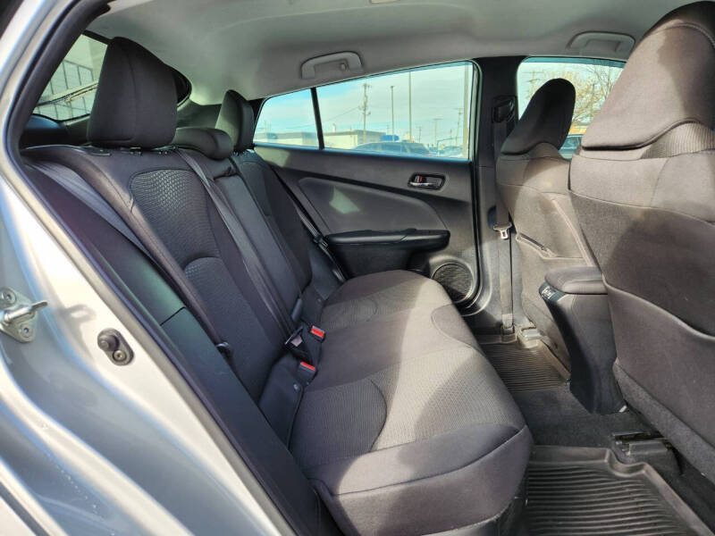 2022 Toyota Prius LE AWD-e