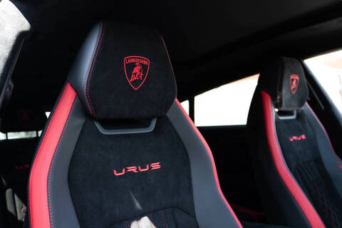 2024 Lamborghini Urus Performante