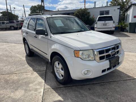 2009 Ford Escape for sale at AMERICAN AUTO COMPANY in Beaumont TX