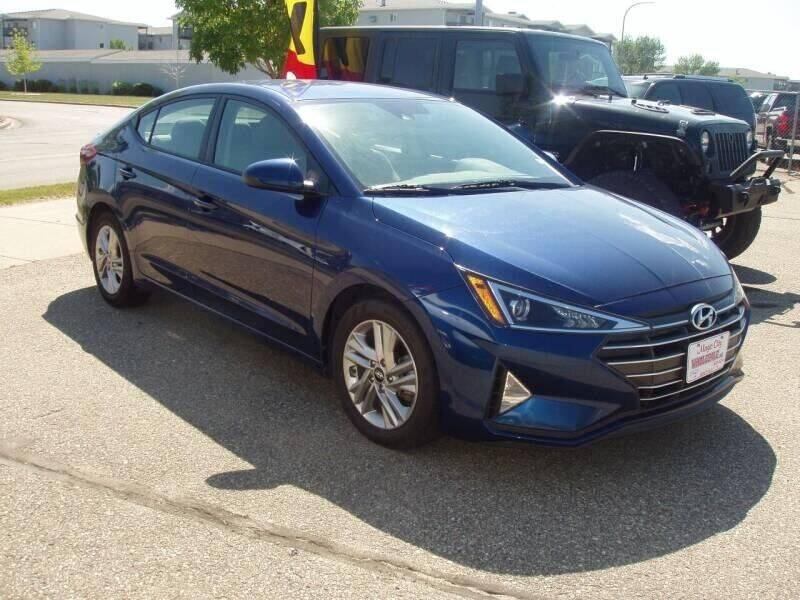 2020 Hyundai Elantra for sale at FAST LANE AUTOS in Spearfish SD