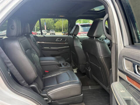 2018 Ford Explorer Platinum