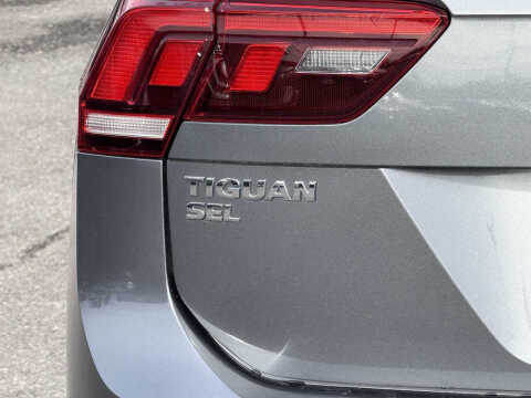2018 Volkswagen Tiguan 2.0T SEL Premium