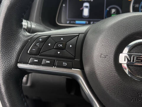 2022 Nissan LEAF SL PLUS