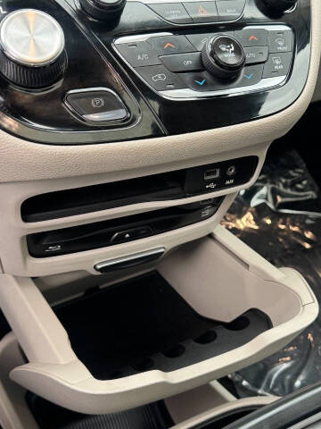 2017 Chrysler Pacifica Limited