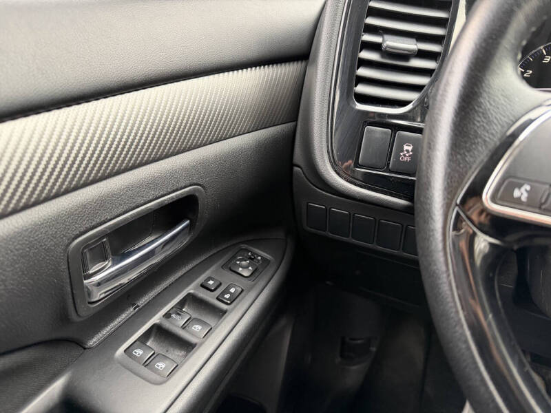 2016 Mitsubishi Outlander SEL