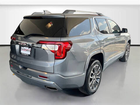 2022 GMC Acadia Denali