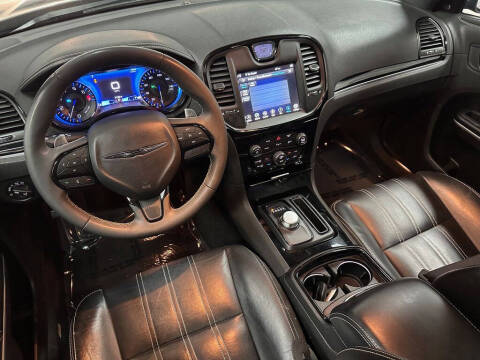 2023 Chrysler 300 S V6