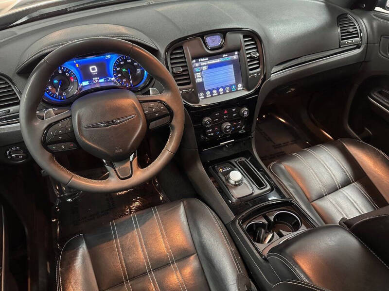 2023 Chrysler 300 S V6