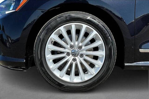 2017 Volkswagen Passat 1.8T SE