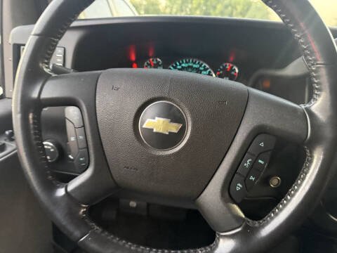 2023 Chevrolet Express LS 3500