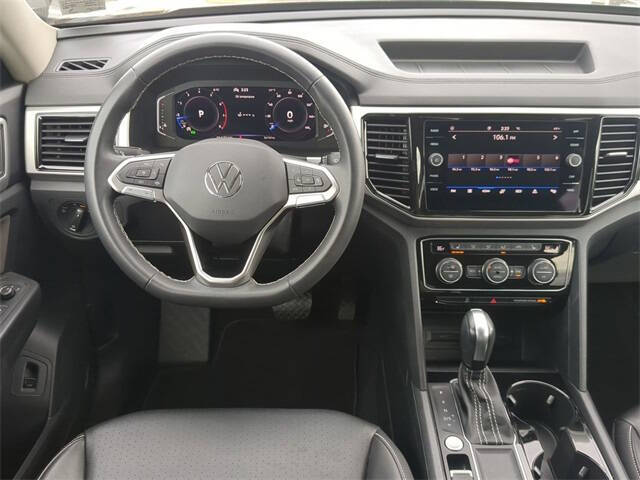 2023 Volkswagen Atlas SE
