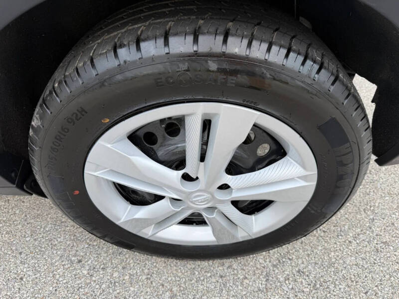 2023 Nissan Kicks S