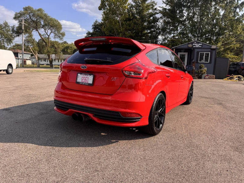 2017 Ford Focus ST