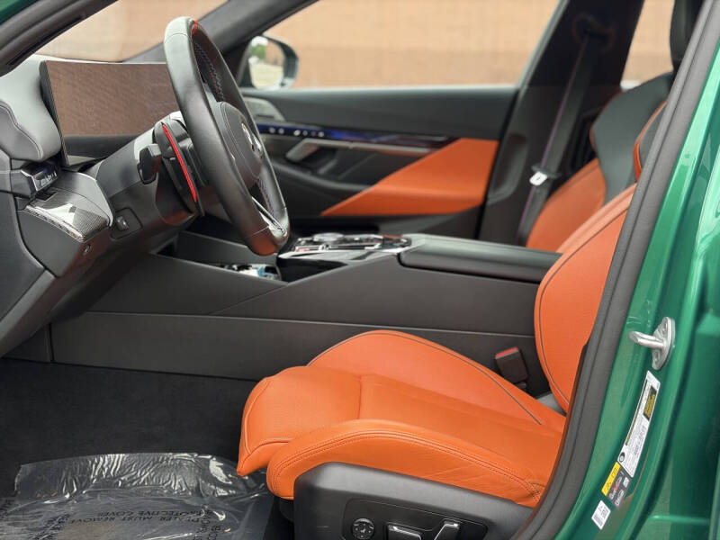 2025 BMW M5