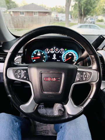 2017 GMC Yukon XL SLT