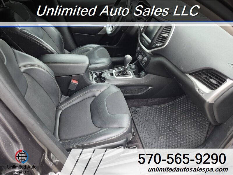 2018 Jeep Cherokee Latitude Plus