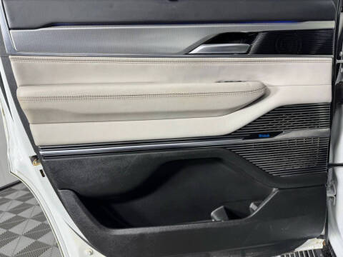 2023 Jeep Grand Wagoneer