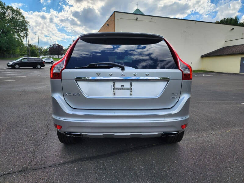 2016 Volvo XC60 T5 Premier