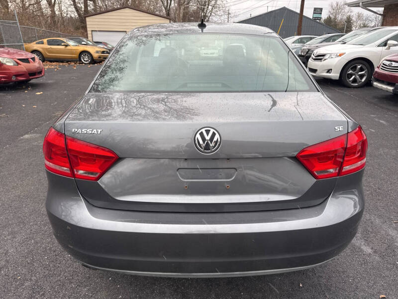 2014 Volkswagen Passat SE photo 5