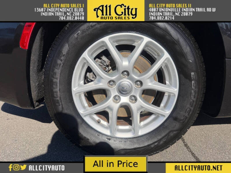 2020 Chrysler Voyager LXi