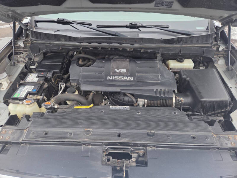 2017 Nissan Titan SV