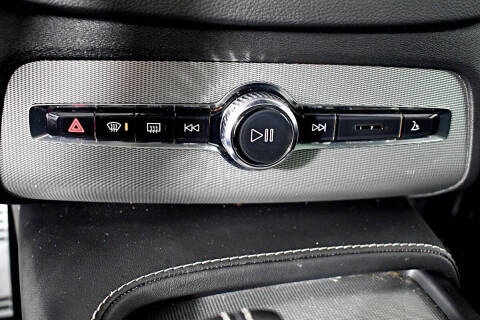 2022 Volvo XC90 Recharge T8 R-Design