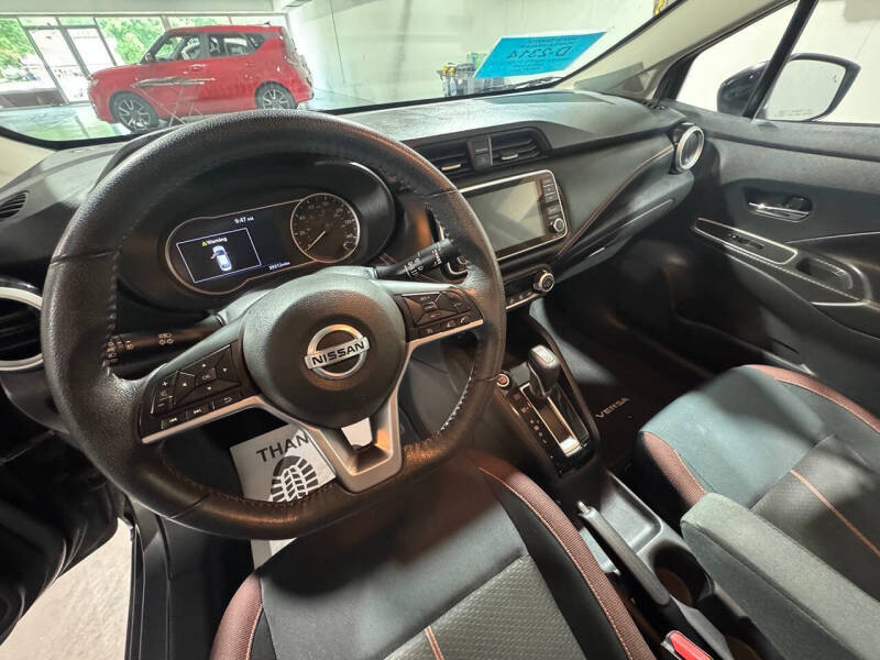 2020 Nissan Versa SR