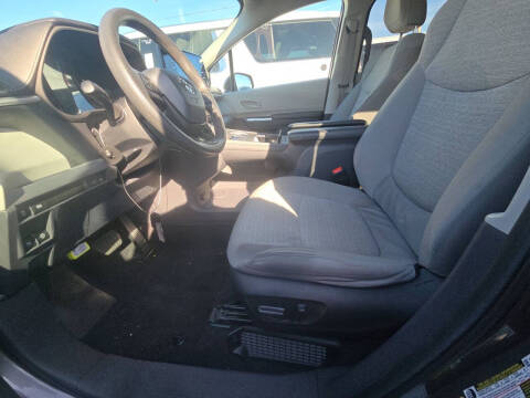 2024 Toyota Sienna LE 8-Passenger