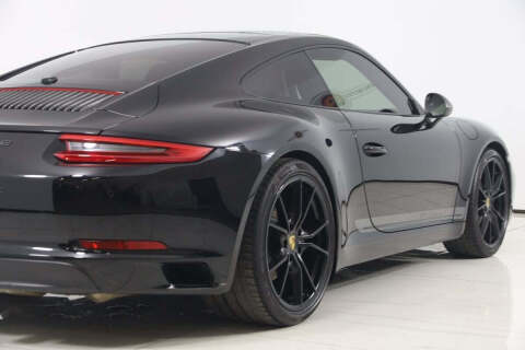 2019 Porsche 911 Carrera