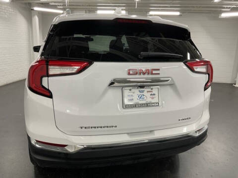 2024 GMC Terrain SLT