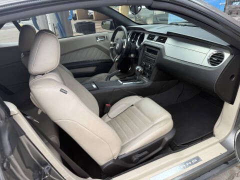 2011 Ford Mustang V6 Premium