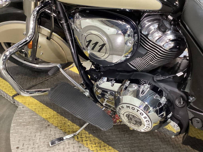 2021 Indian Motorcycle® Springfield® Thunder Blac