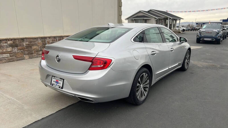 2017 Buick LaCrosse Essence