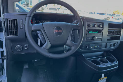 2023 GMC Savana 2500