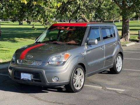 2011 Kia Soul +