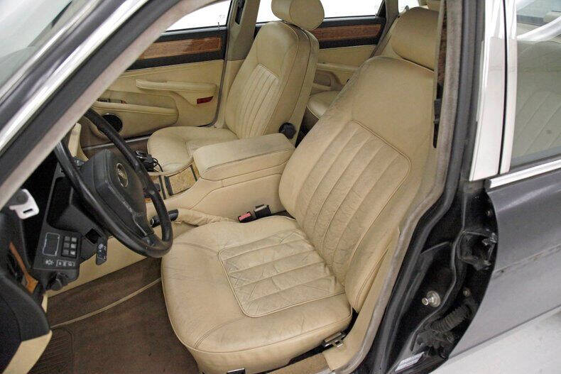 1990 Jaguar XJ-Series XJ6 Vanden Plas