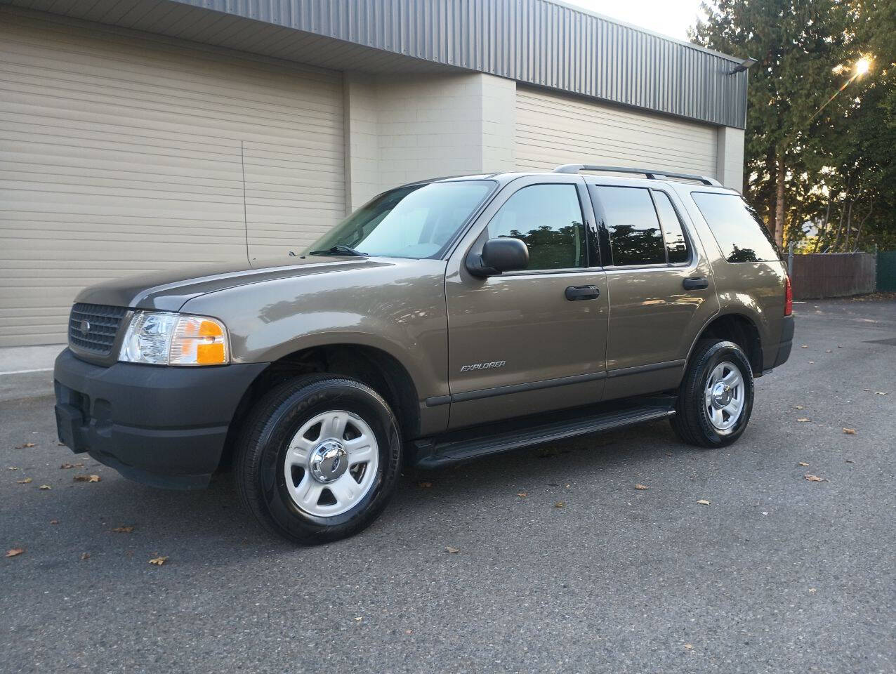 Brown 2004 Ford Explorer XLS XLS 4dr SUV 2