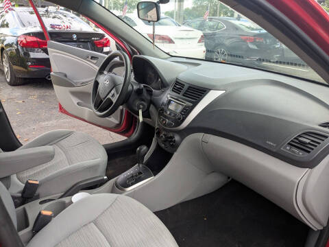 2017 Hyundai Accent SE